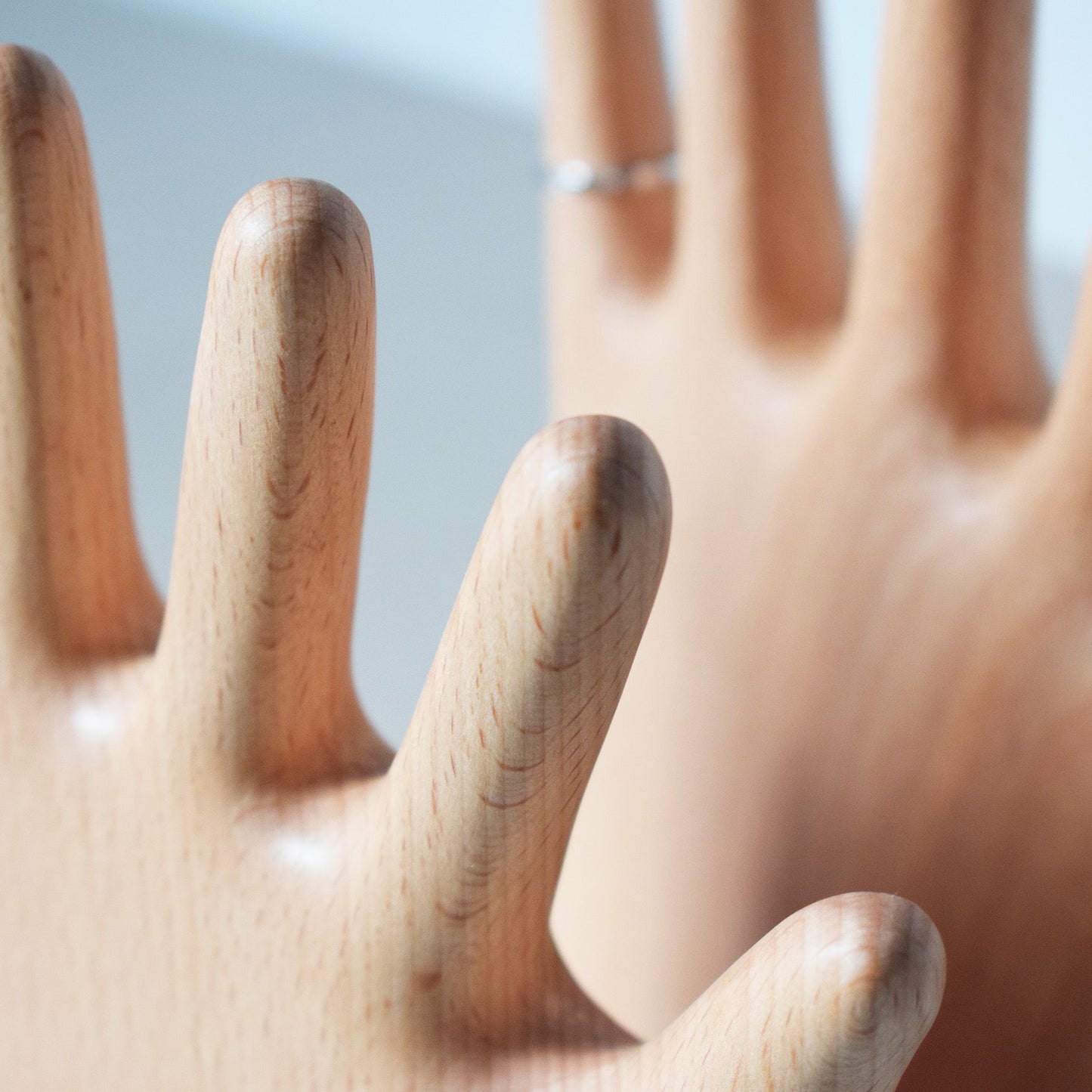 More Fingers Wooden Jewelry Stand – Playful Hand Sculpture & Thoughtful Gift